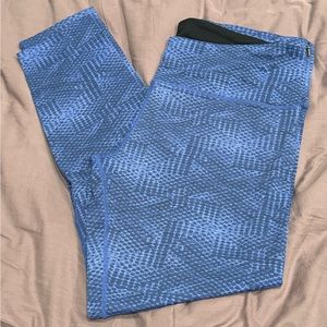 Woman’s leggings, like brand new.